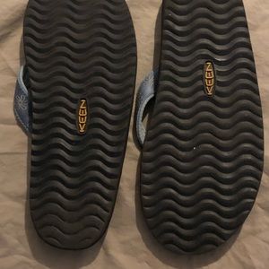 Keen flip flop sandals